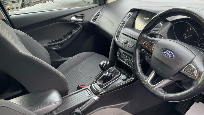 Ford Focus 1.0 EcoBoost 125 Titanium 5dr Petrol Hatchback